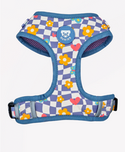 Cargar imagen en el visor de la galería, Arnés ajustable Dukier Chess Board-Arnés de moda para perros-Arnés neopreno y malla transpirable-Colección Chess Board para mascotas-Comodidad y estilo en arneses para perros