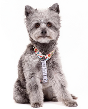 Cargar imagen en el visor de la galería, Arnés para perro ajustable con diseño de tatuajes-Arnés para perros con cierre de 4 puntos-Arnés cómodo y duradero para perros-Arnés clásico de perro con estilo old school-Arnés fácil de poner y quitar para perros