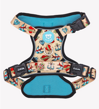 Cargar imagen en el visor de la galería, Arnés resistente para perros grandes comprar-Arnés anti tirones para perros fuertes y grandes-Arnés trail para perros con materiales transpirables-Arnés ajustable para perros con cierre de seguridad