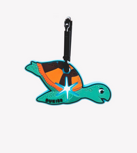 Cargar imagen en el visor de la galería, Colgador de bolsas de desechos para mascotas-colgador-bolsas-perro-tortuga
