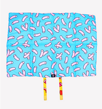 Cargar imagen en el visor de la galería, Manta para perros de la marca dukier estampada Manta acolchada para comodidad de perros-Manta reversible con diseño a juego-Manta plegable para viajes con mascotas-Manta lavable a maquina para limpieza