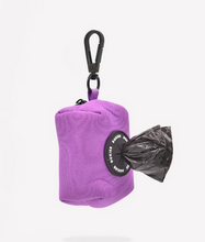 Cargar imagen en el visor de la galería, Portabolsas de neopreno para perros con mosquetón-Dispensador de bolsas para cacas de perro ligero-Portabolsas con apertura de goma para perros-Portabolsas de diseño morado para paseos con perros-Accesorio práctico